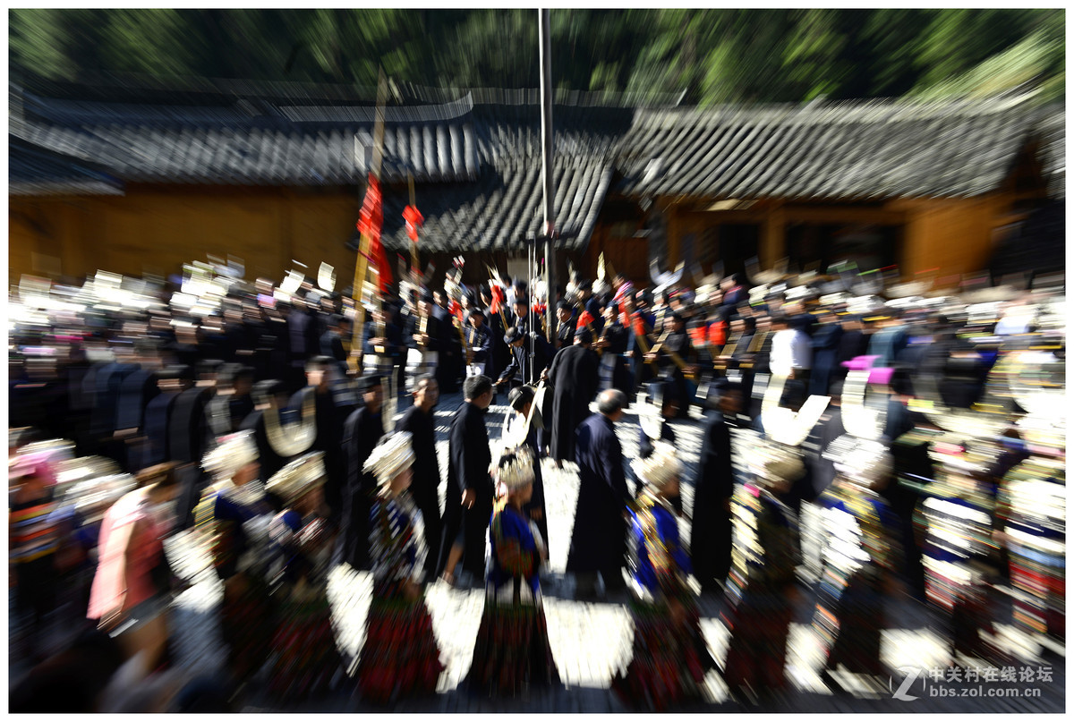 苗寨欢歌庆“八一”