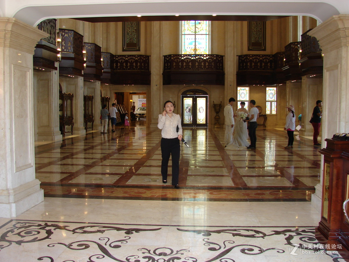 把旧相机拿出来晒太阳