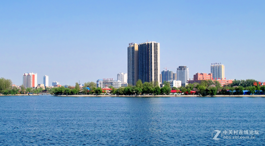 两年前入手G12，纯属新手，闲来偶尔摆弄。加入星空(中国)，真诚向摄友求教。