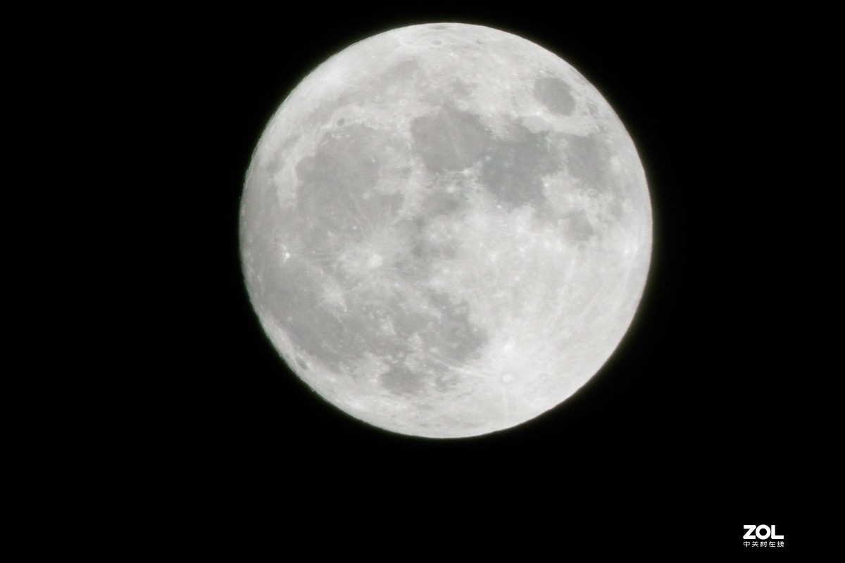 8月15圆月
