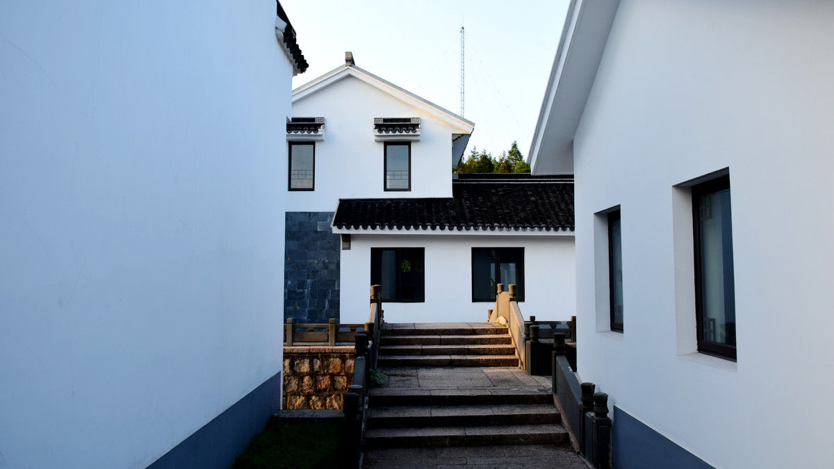 上海万竹园（内有丝竹镇）