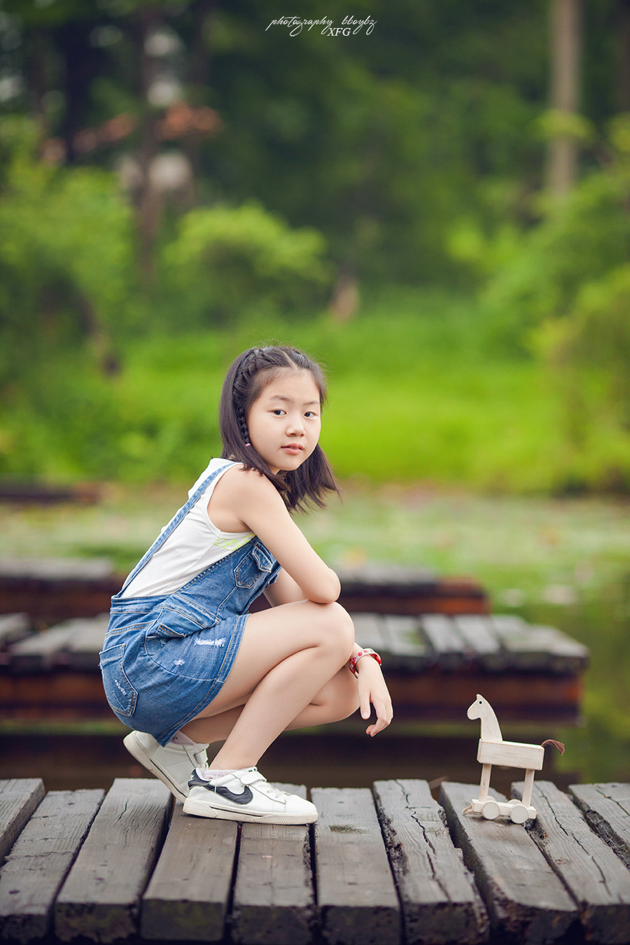 十岁女宝外景留影