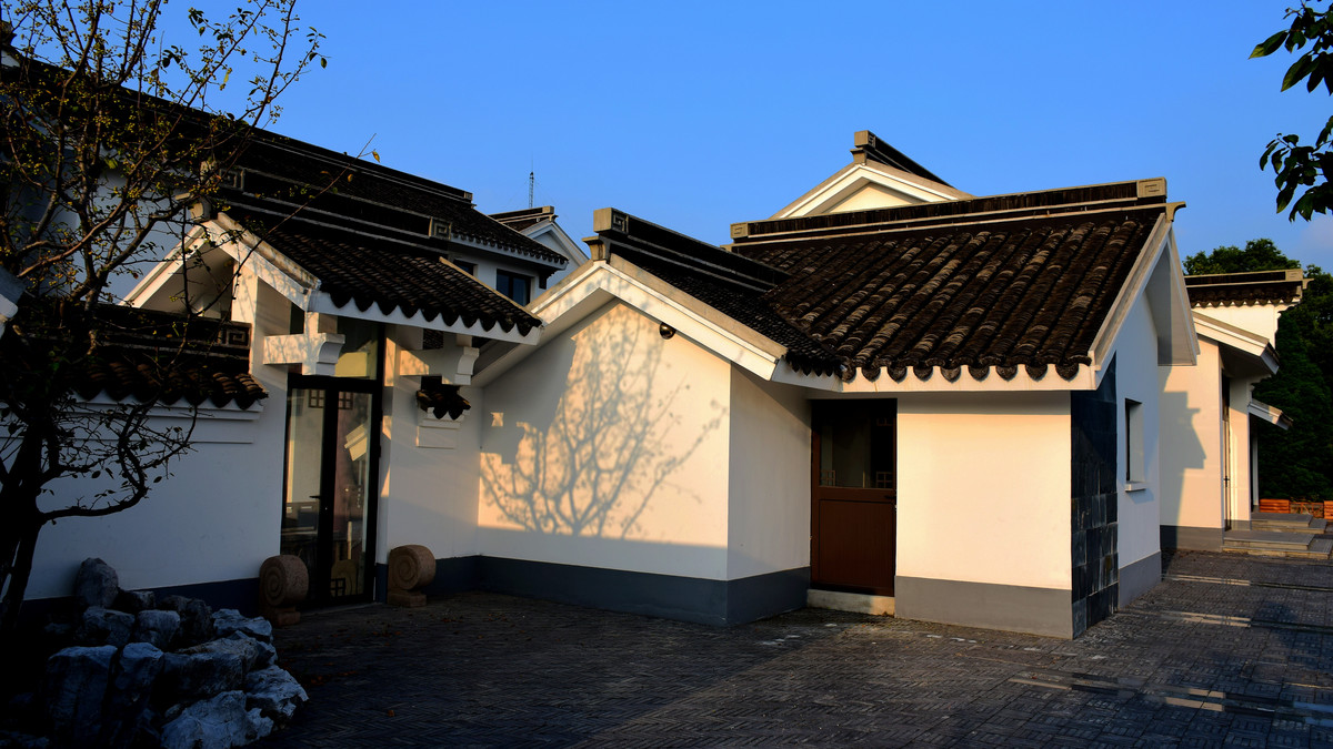 上海万竹园（内有丝竹镇）