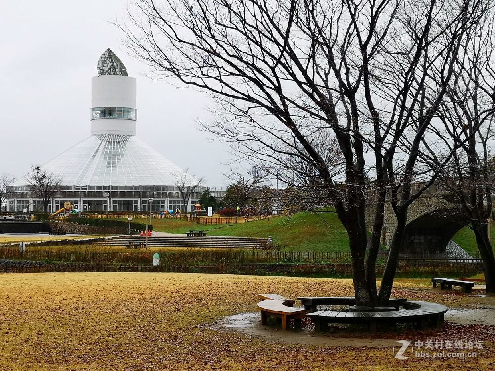 日本  高冈 寻找机器猫的家