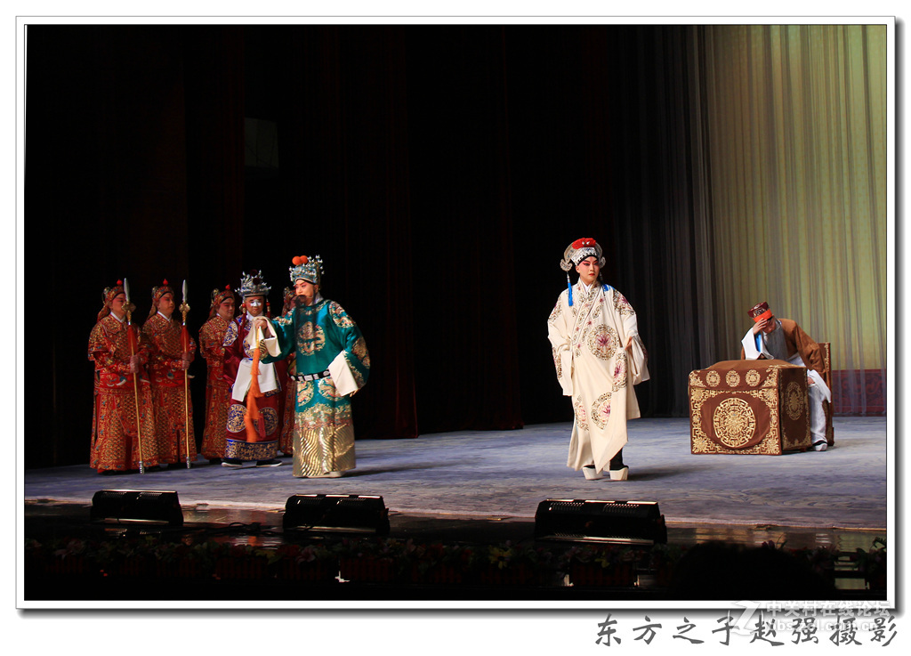 欣赏京剧《洪洋洞》剧照主演：张桐、房志刚、刘欢