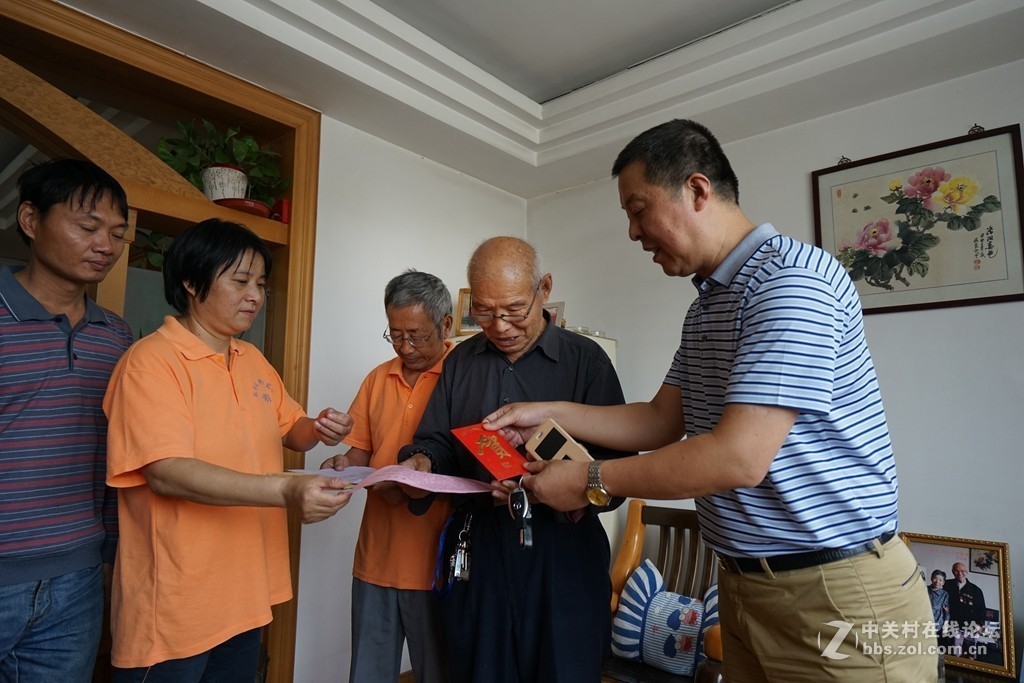 尉问时代英雄  和民族的脊梁抗战老兵们