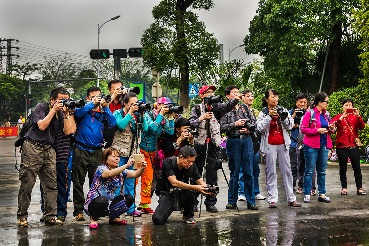 一组公园群众文化活动摆拍