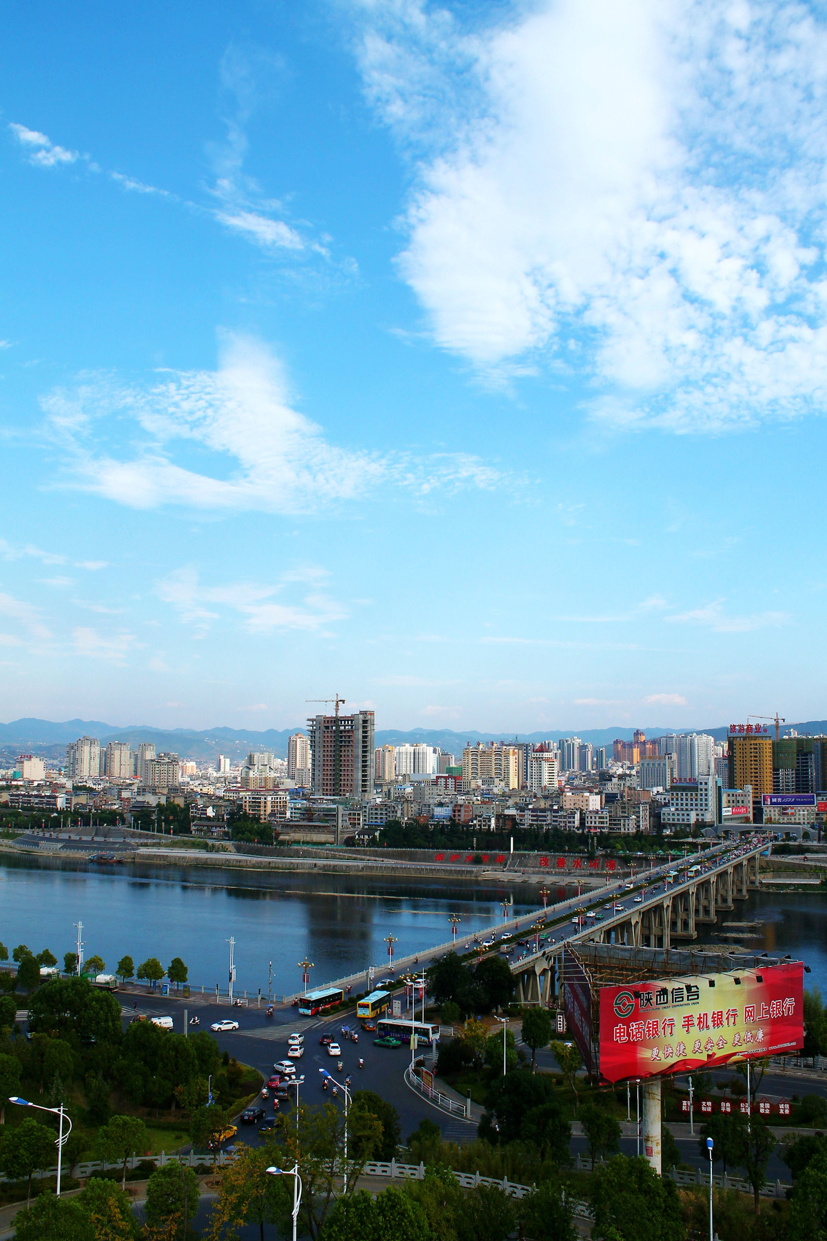 陕西安康城市风景图片