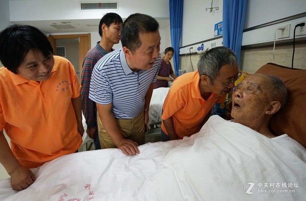 尉问时代英雄  和民族的脊梁抗战老兵们