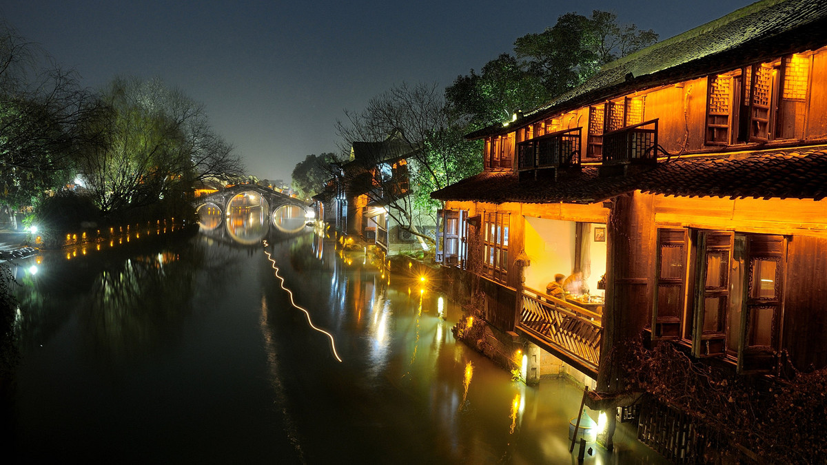 江南水乡乌镇夜色