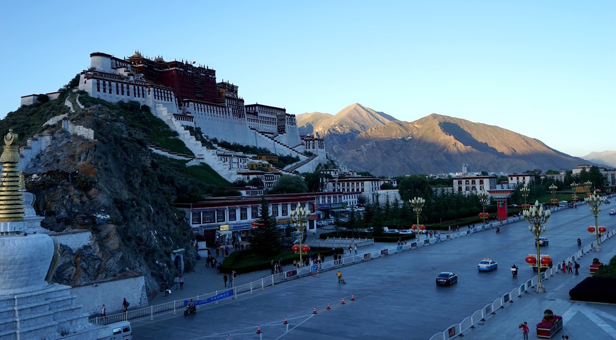 拉萨河畔（西藏行二）