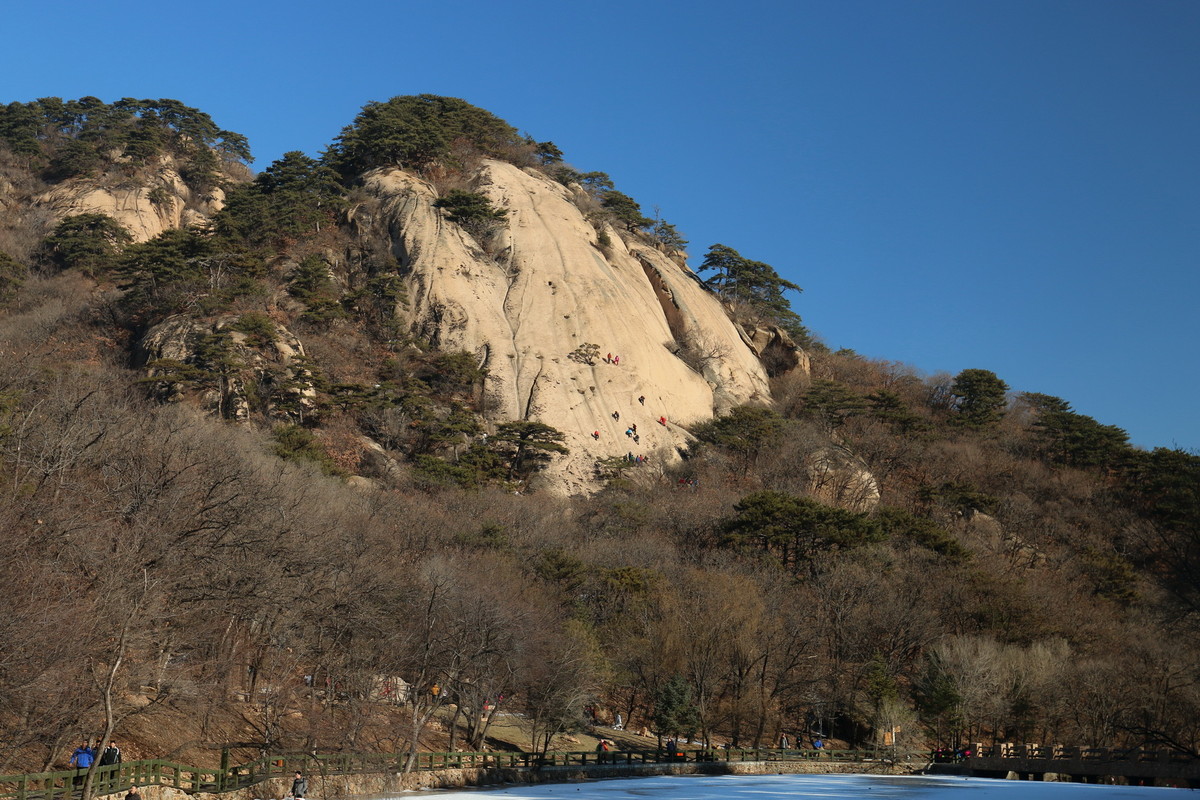 佳能70D+EF 16-35mm f/4L IS USM拍辽宁鞍山千山风光