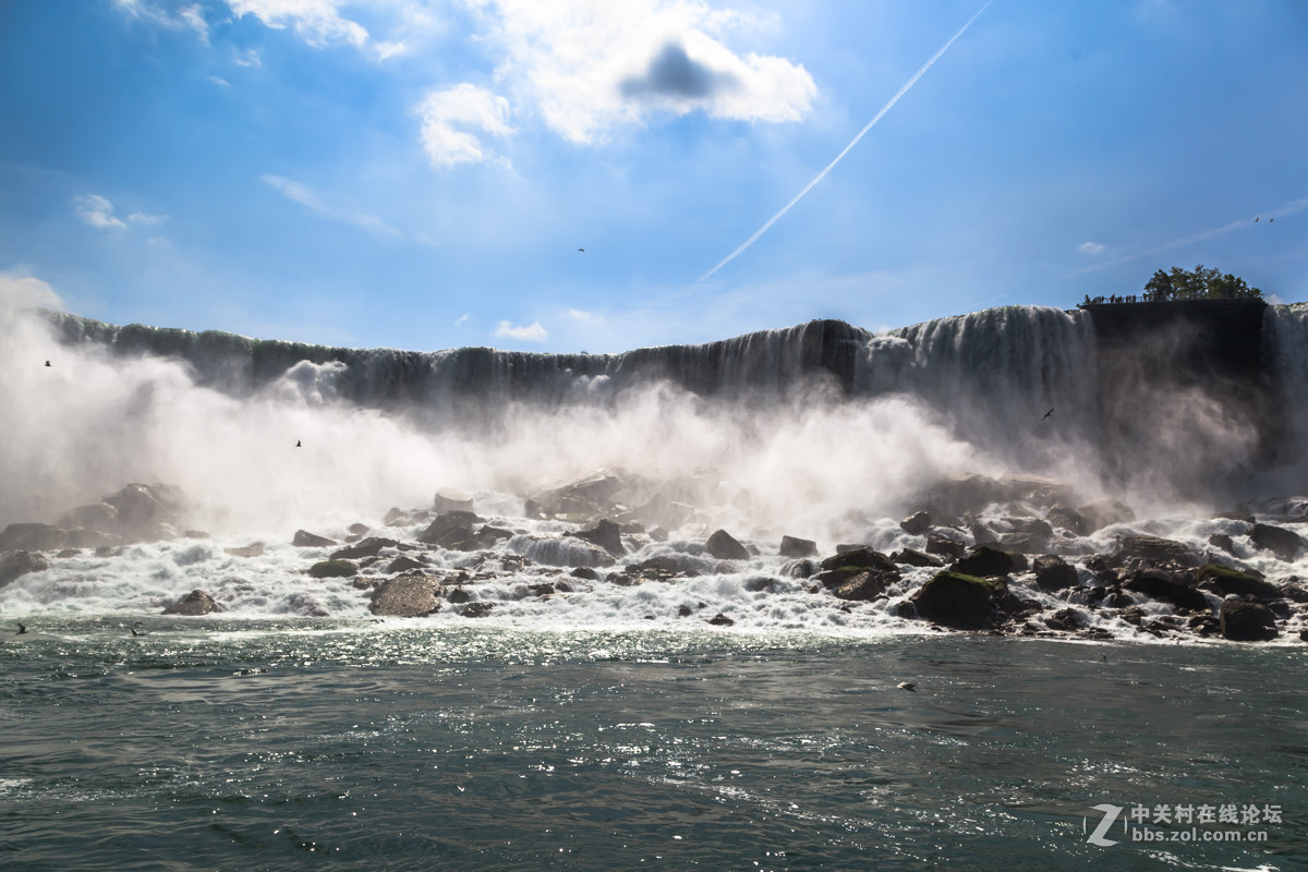 尼亚加拉大瀑布景区掠影【2】---祝贺老朋友空中的烟云荣任静物摄影星空(中国)首席版主
