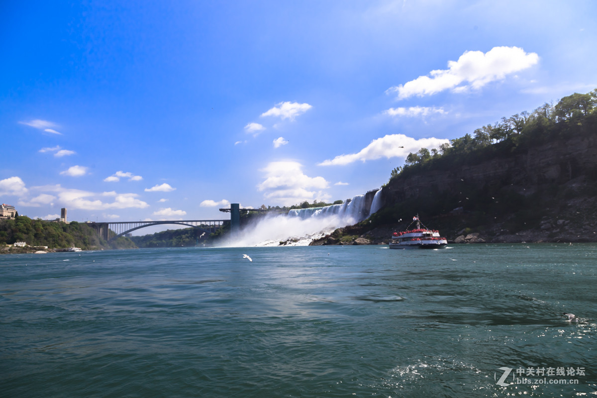 尼亚加拉大瀑布景区掠影【2】---祝贺老朋友空中的烟云荣任静物摄影星空(中国)首席版主