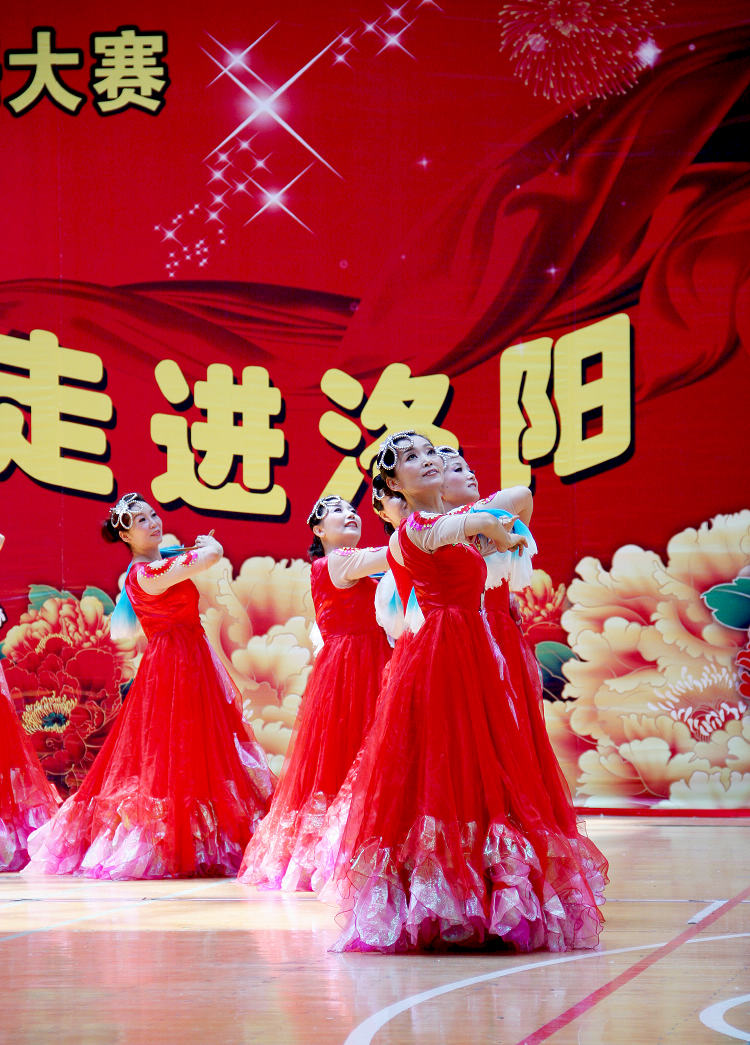 舞动  红色印象