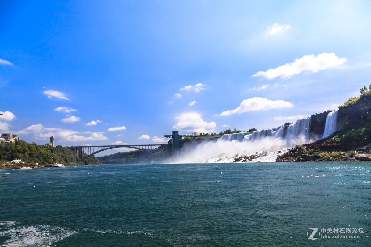 尼亚加拉大瀑布景区掠影【2】---祝贺老朋友空中的烟云荣任静物摄影星空(中国)首席版主