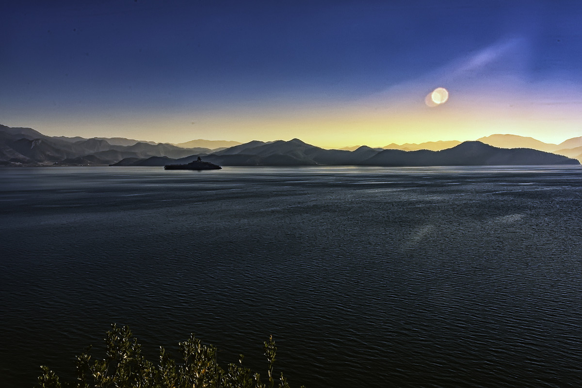 环行泸沽湖 （3）