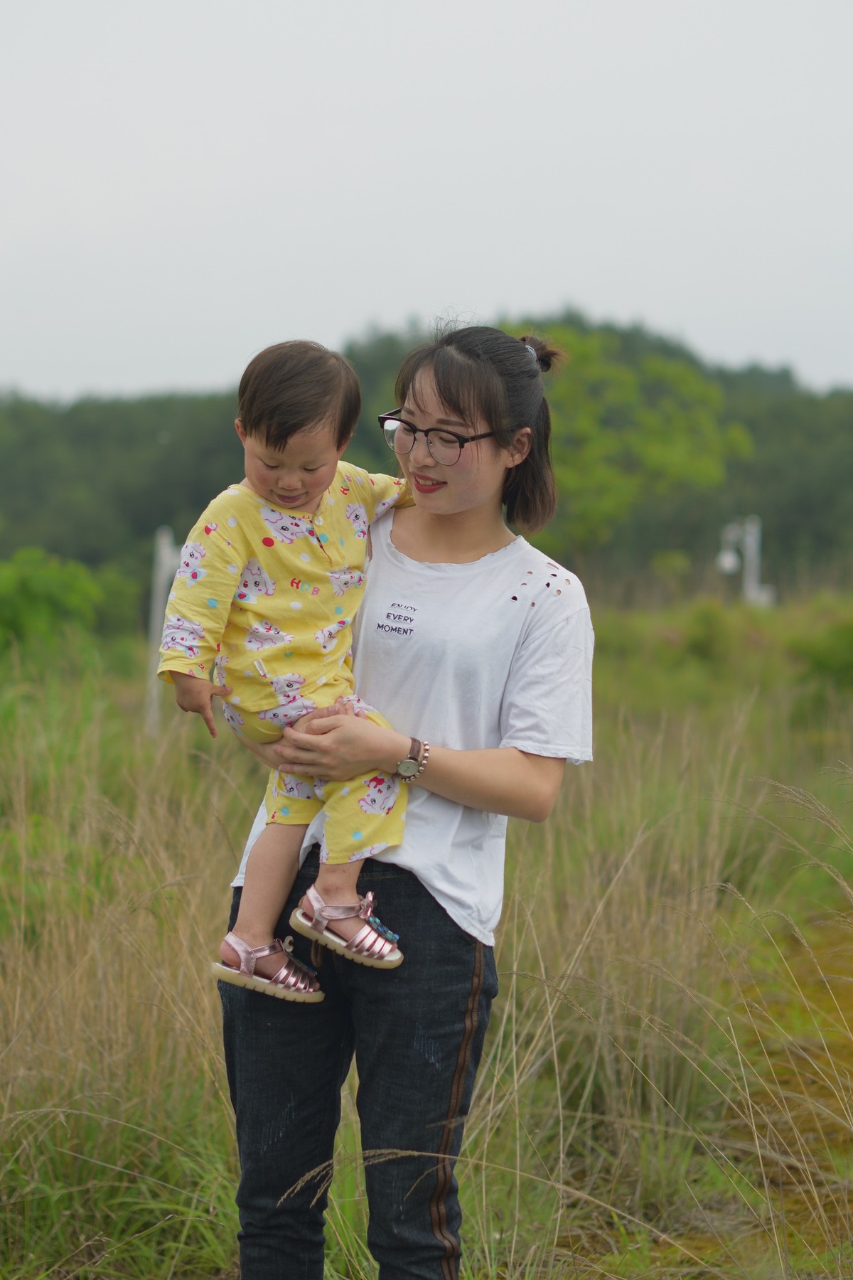 郊拍“小卖萌”