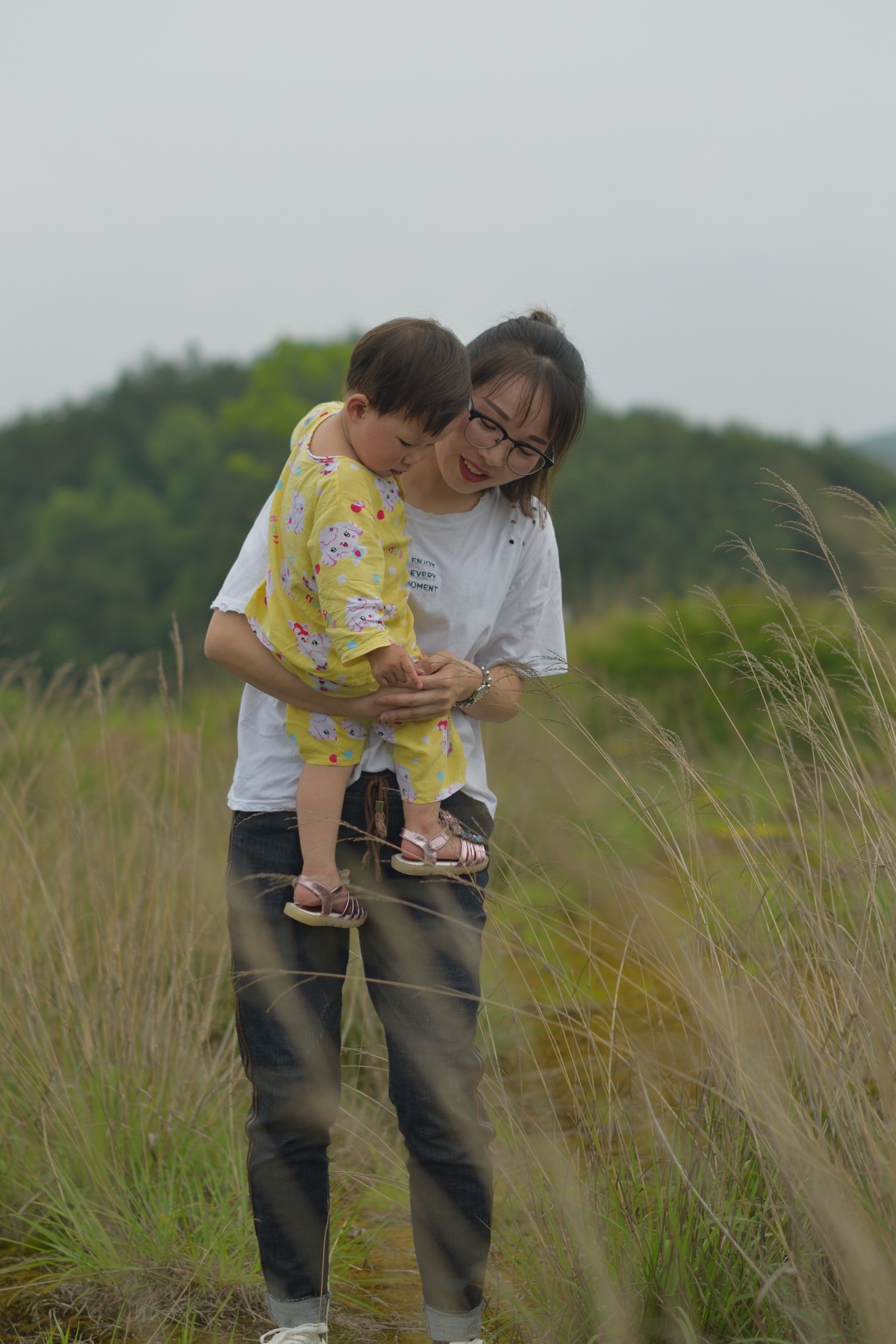 郊拍“小卖萌”