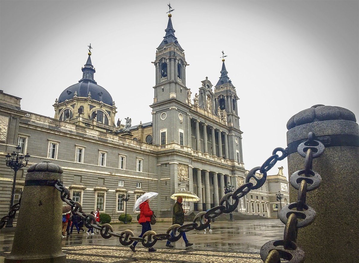 壮 美 的 西 班 牙 王 宫