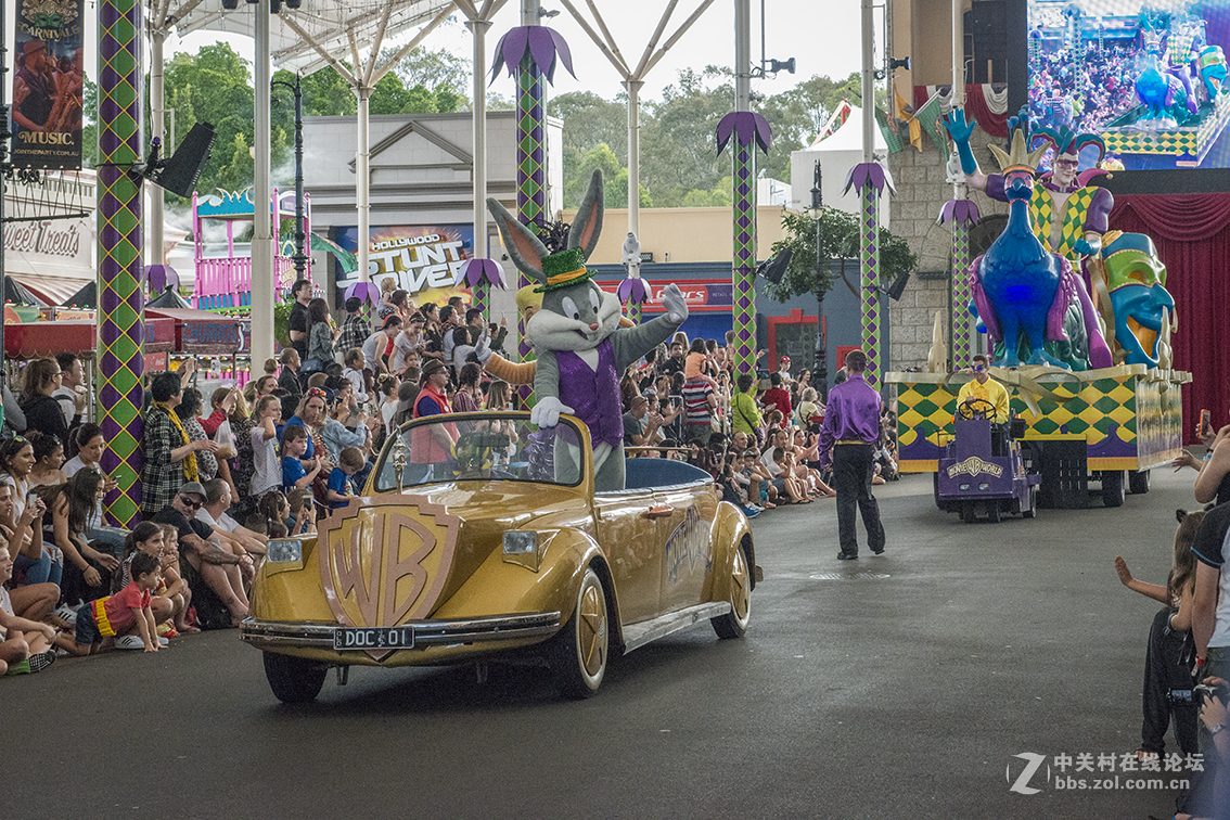 华纳电影世界动物明星大游行
