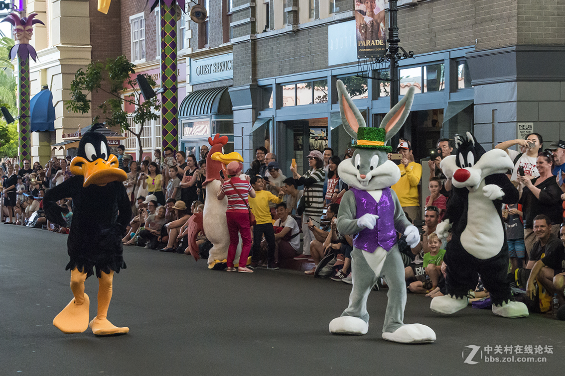 华纳电影世界动物明星大游行