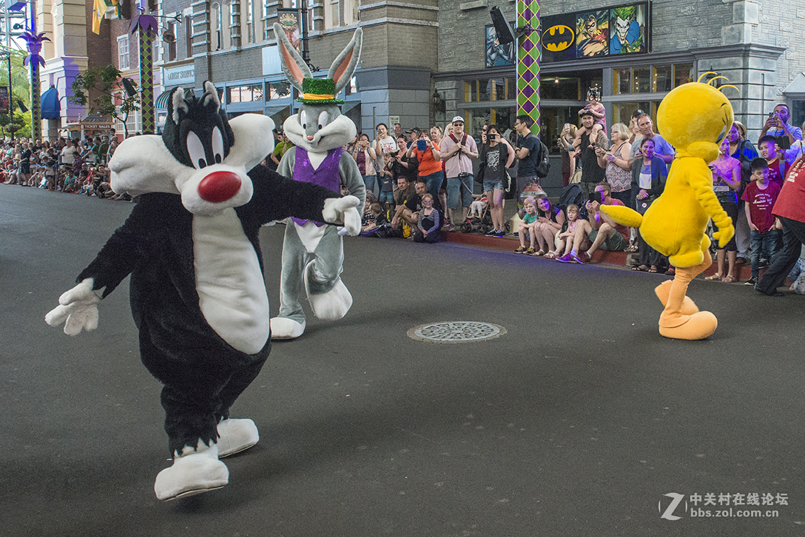 华纳电影世界动物明星大游行