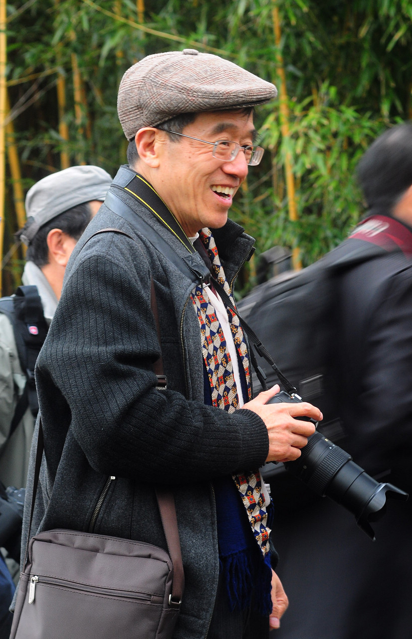 上海大宁公园郁金香花展和老年摄影爱好者们