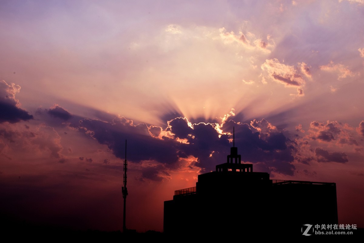 佛光普照...普度众生......