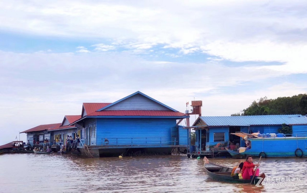 柬埔寨里萨湖无国籍的水上人家