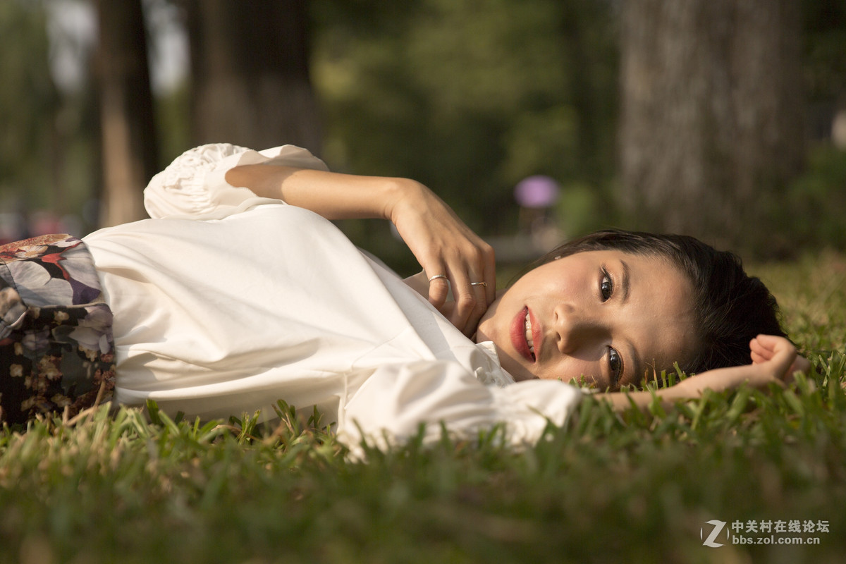 美丽女主播，雯雯