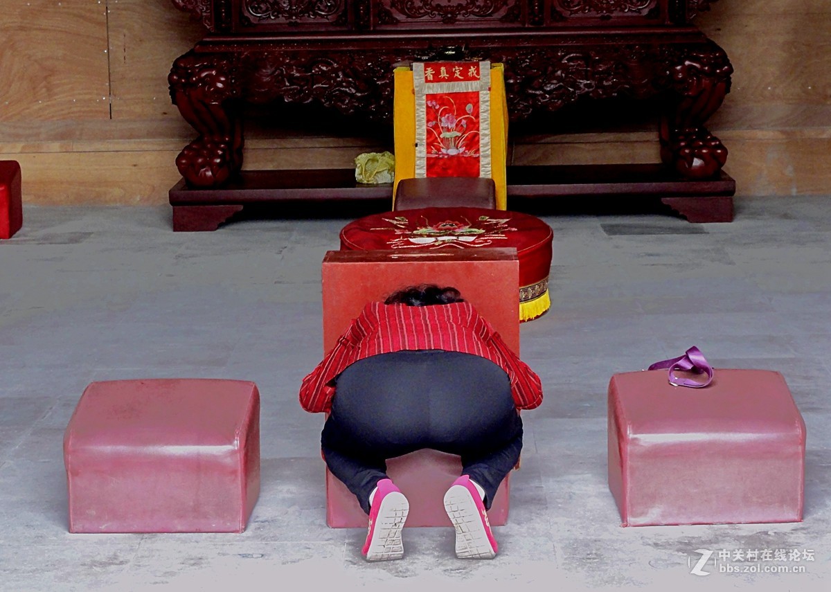 十五和家人长寿禅寺上香