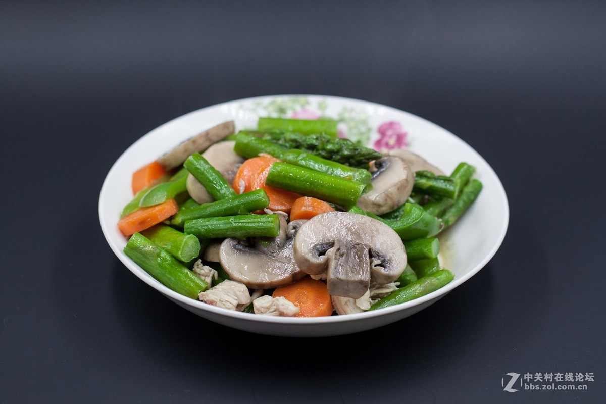 做了几道菜和甜点试拍