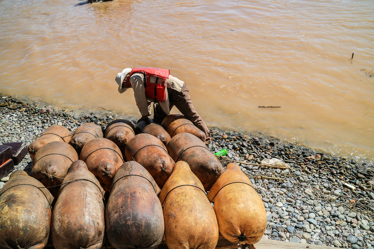 带着M3游青海（三）腾格里