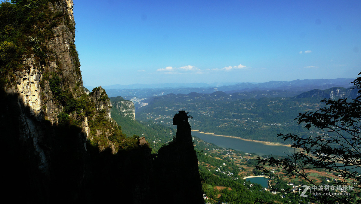 湖北恩施黄鹤桥峰林（野三峡）