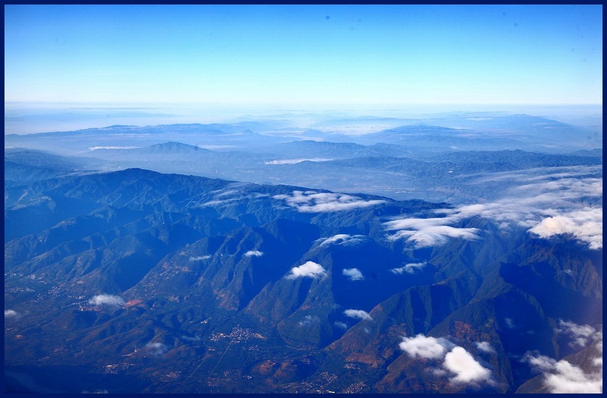 航班上拍摄大地山川