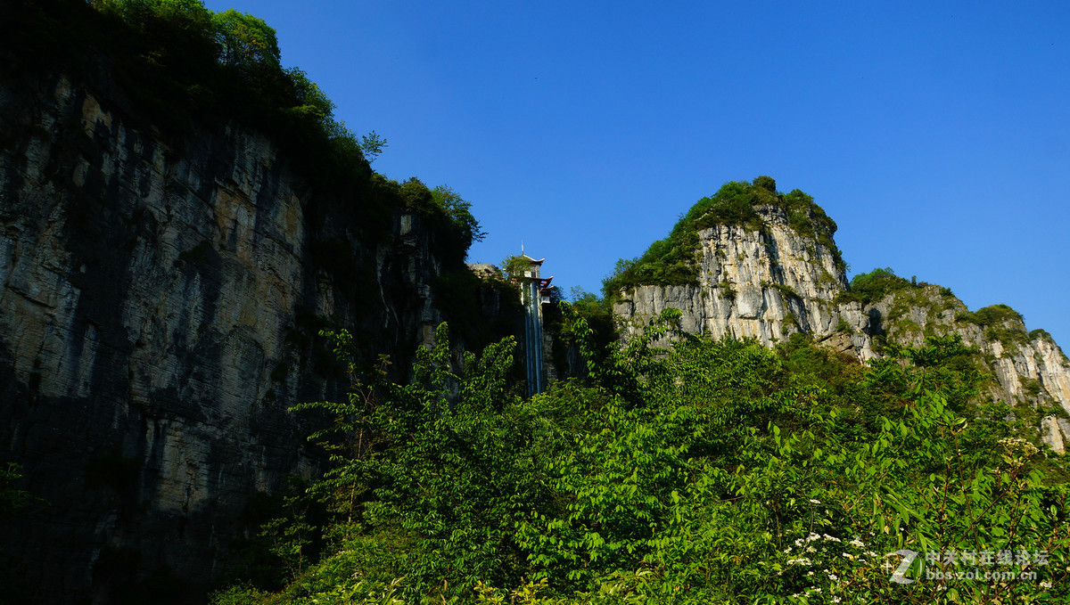 湖北恩施黄鹤桥峰林（野三峡）