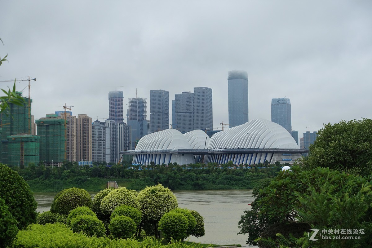 试试黑卡3阴雨天的清晰影像缩放模式