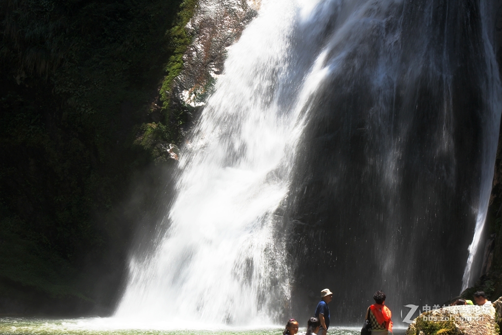 飞流直下三千尺