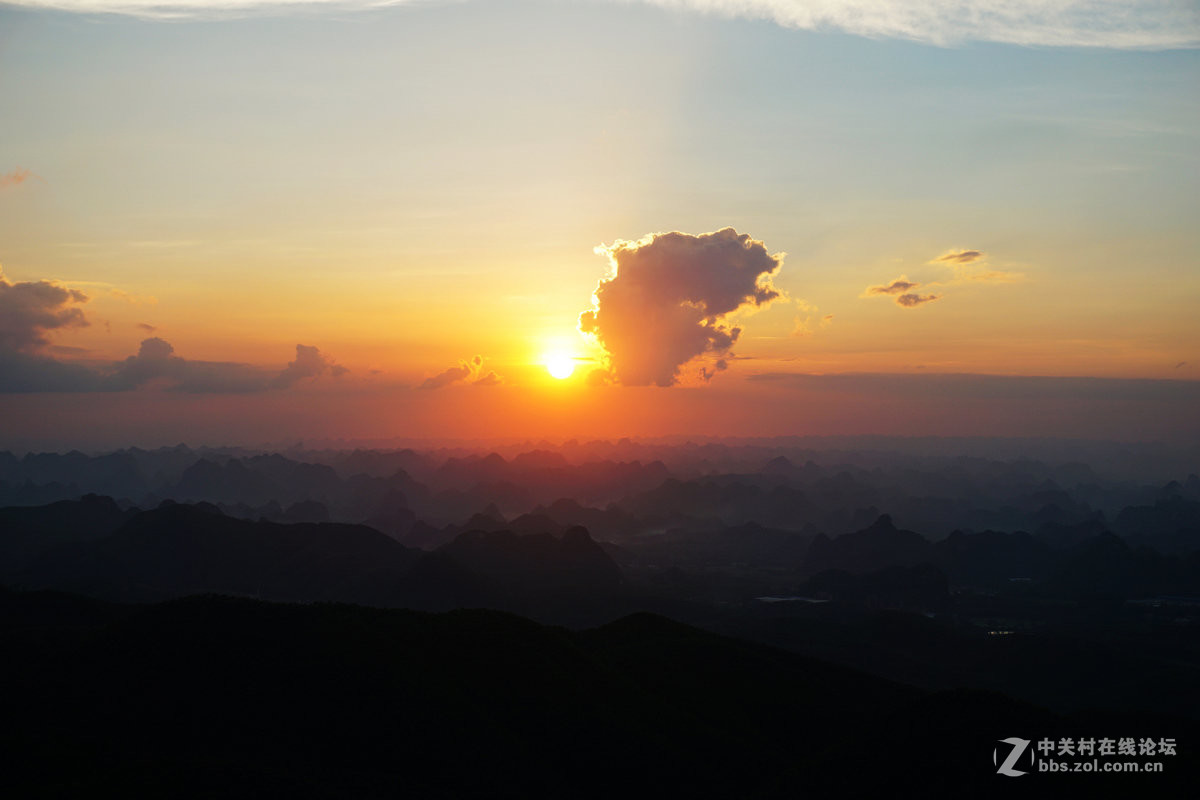 六怀山上观夕阳…………1