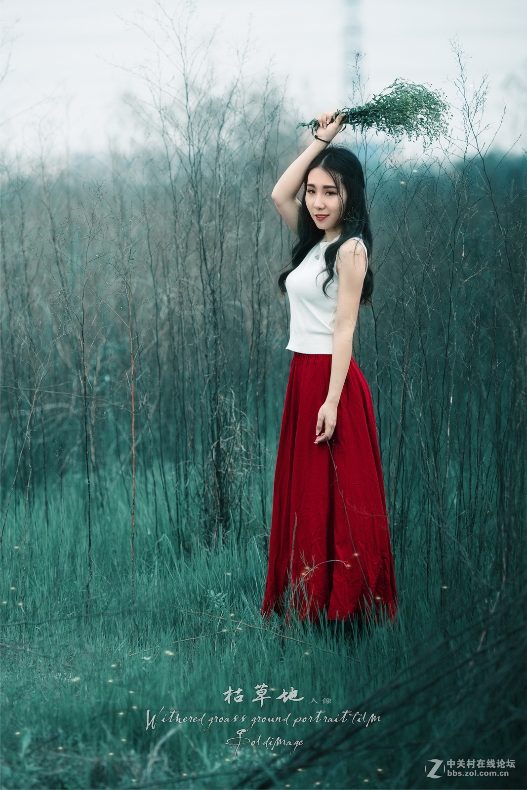 卡尔·蔡司Planar T* 135mm f/2 ZE {枯草地...人像}