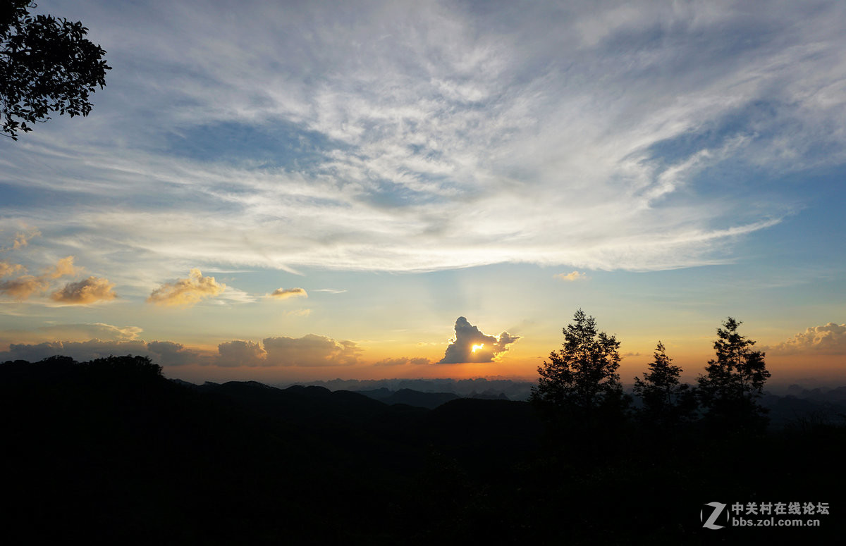 六怀山上观夕阳…………1