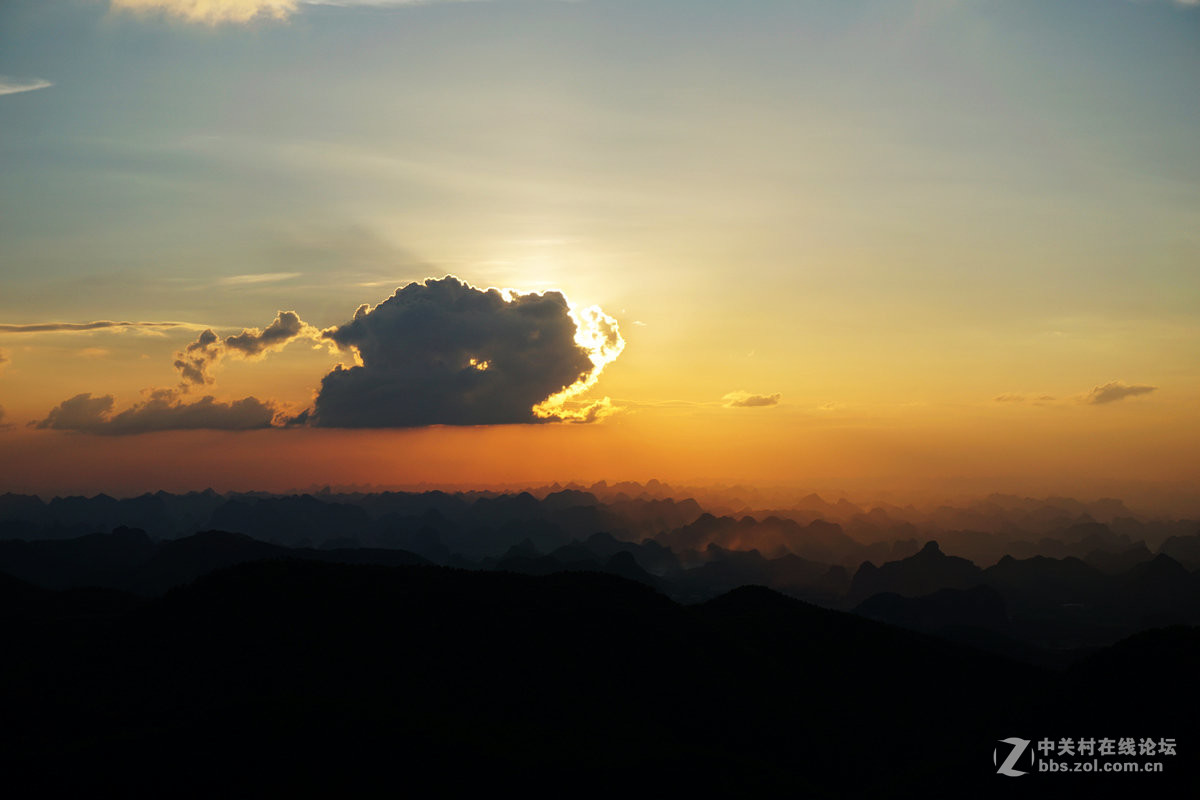六怀山上观夕阳…………1