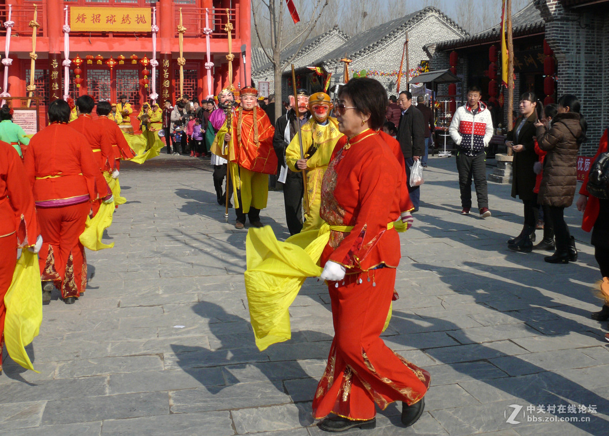 民俗表演扭秧歌   6