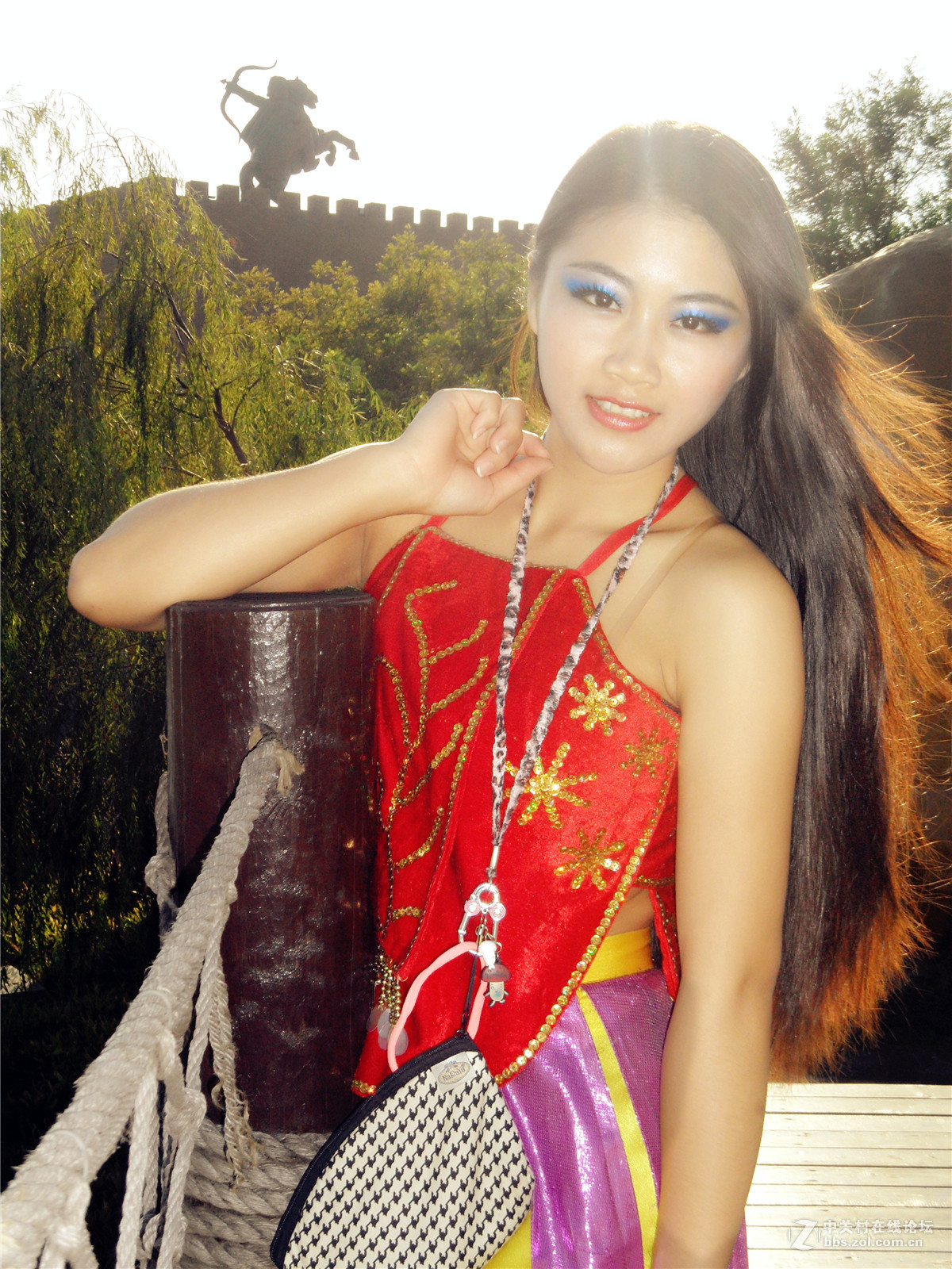 逆光美女（星空体育平台卡片机）