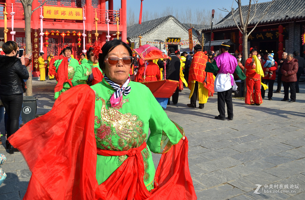 民俗表演扭秧歌   6