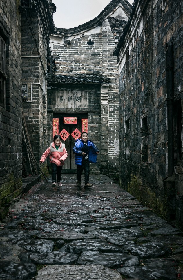 阳    山    古    村