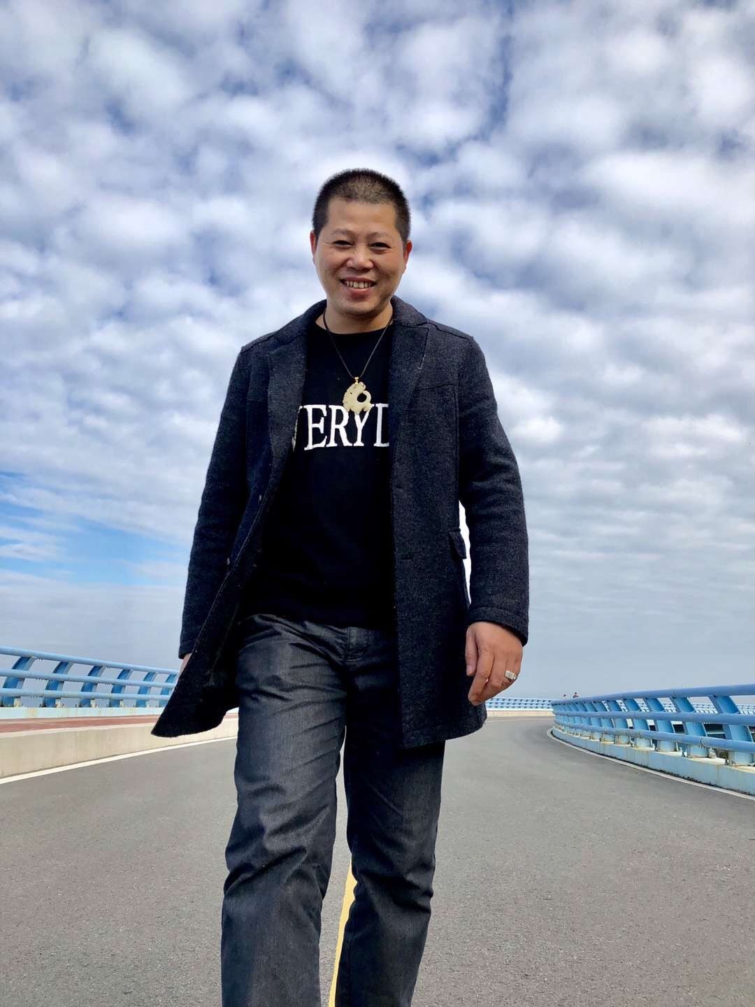 海的儿子书画家谢黄洪的艺术之路