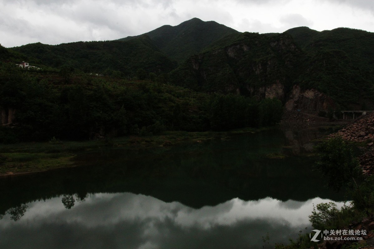 不识庐山真面目，只缘身在此山中
