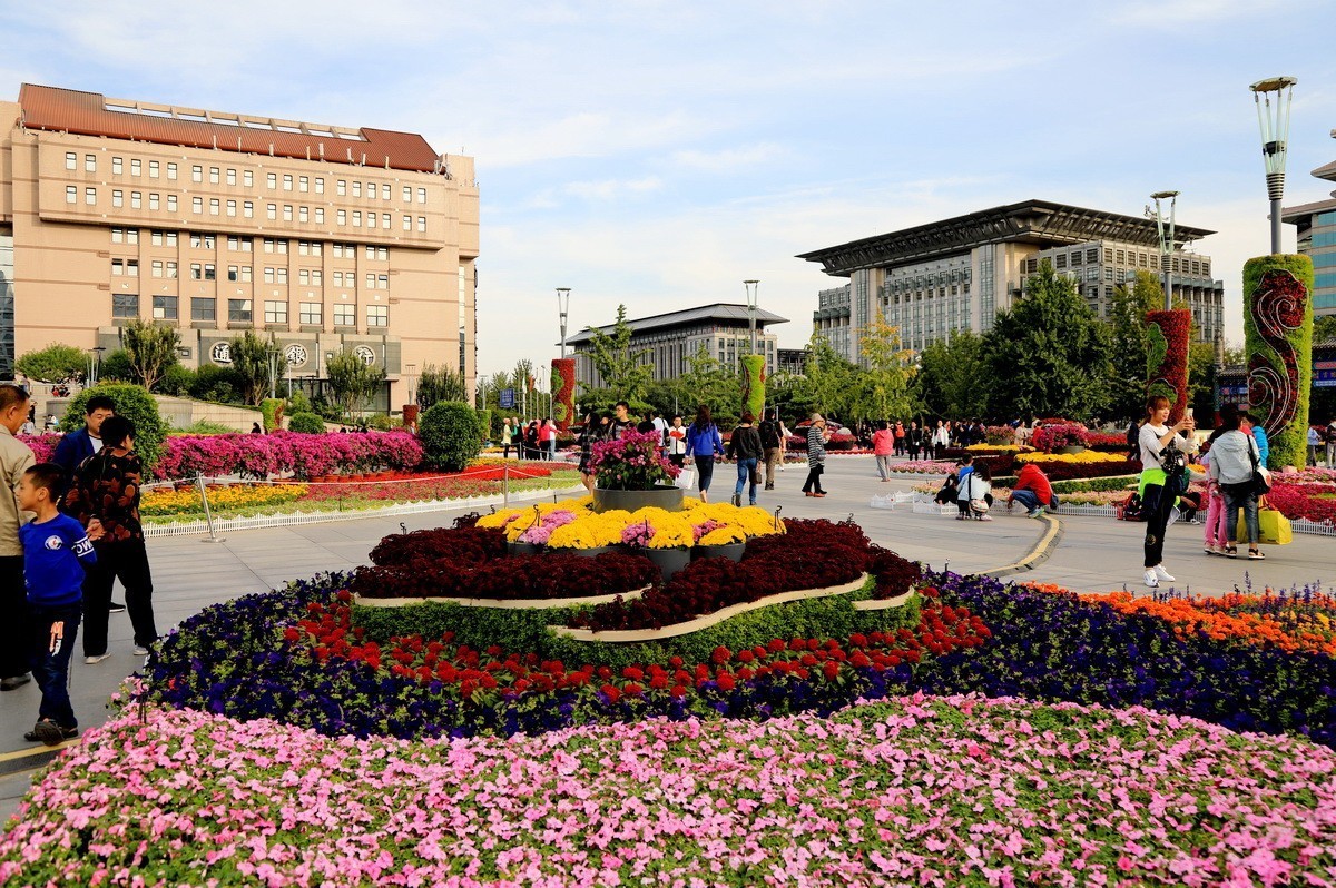 国庆随手拍，晒照赢好礼——国庆佳节街景